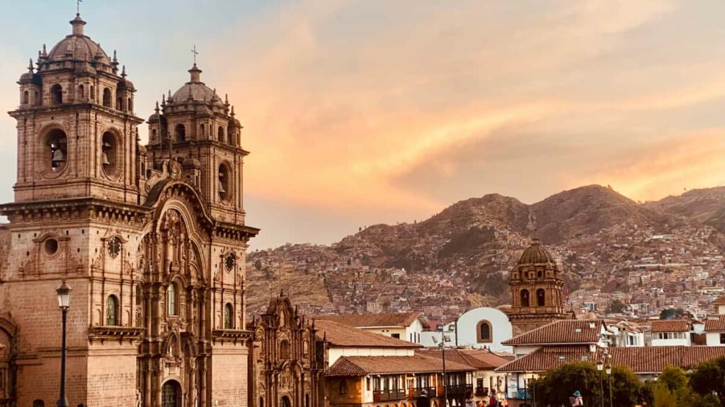 Guia practica para anunciantes en Ecuador: como localizar y colaborar con creadores de Twitter en Singapur para impulsar ventas en tu tienda online.