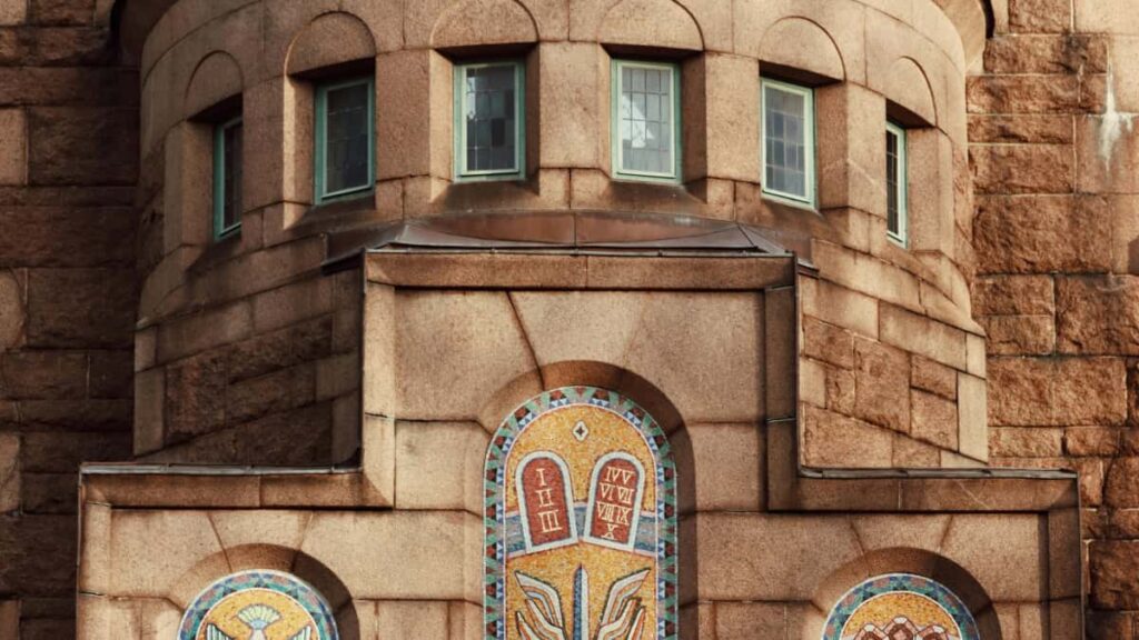 Guia practica para anunciantes en Ecuador: como localizar y contratar creadores dominicanos en Douyin para promocionar plataformas de aprendizaje online.