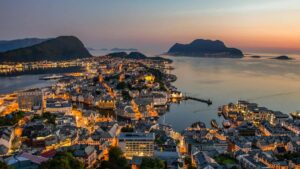 Guia practica para marcas en Ecuador: como localizar creadores Roposo en Emiratos Arabes Unidos, evaluar talento y lanzar campanas que mejoren el sentimiento de marca.