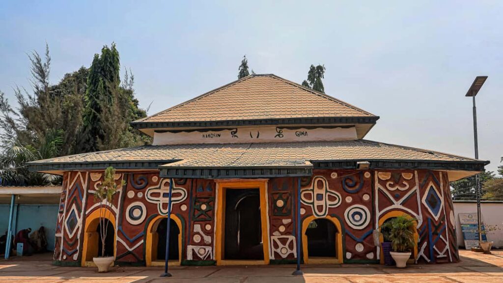 Guia practica para creadores en Ecuador que quieren conectar y cross-promote con marcas panamenas en Lazada: tacticas, canales y plantillas listos para usar.