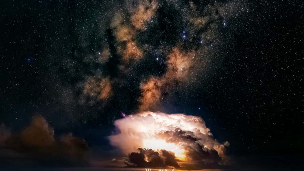 Guia practica para anunciantes en Ecuador: como localizar y colaborar con creadores de Islandia que usan Disney Plus para lanzar iniciativas de marca socialmente responsables.